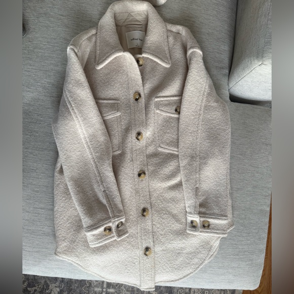 Aritzia Wilfred Free Beige Jacket - Picture 4 of 5